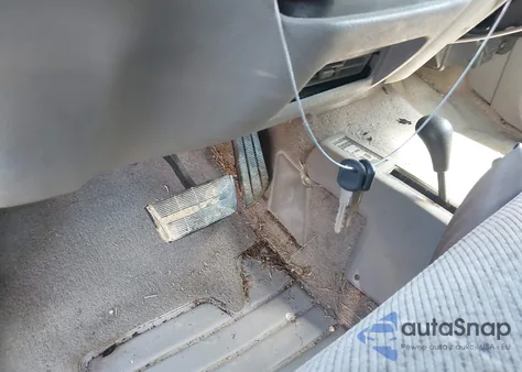 1997 GMC Sierra 1500 Sl Wideside from USA, damaged, VIN 2GTEK19R6V1509061